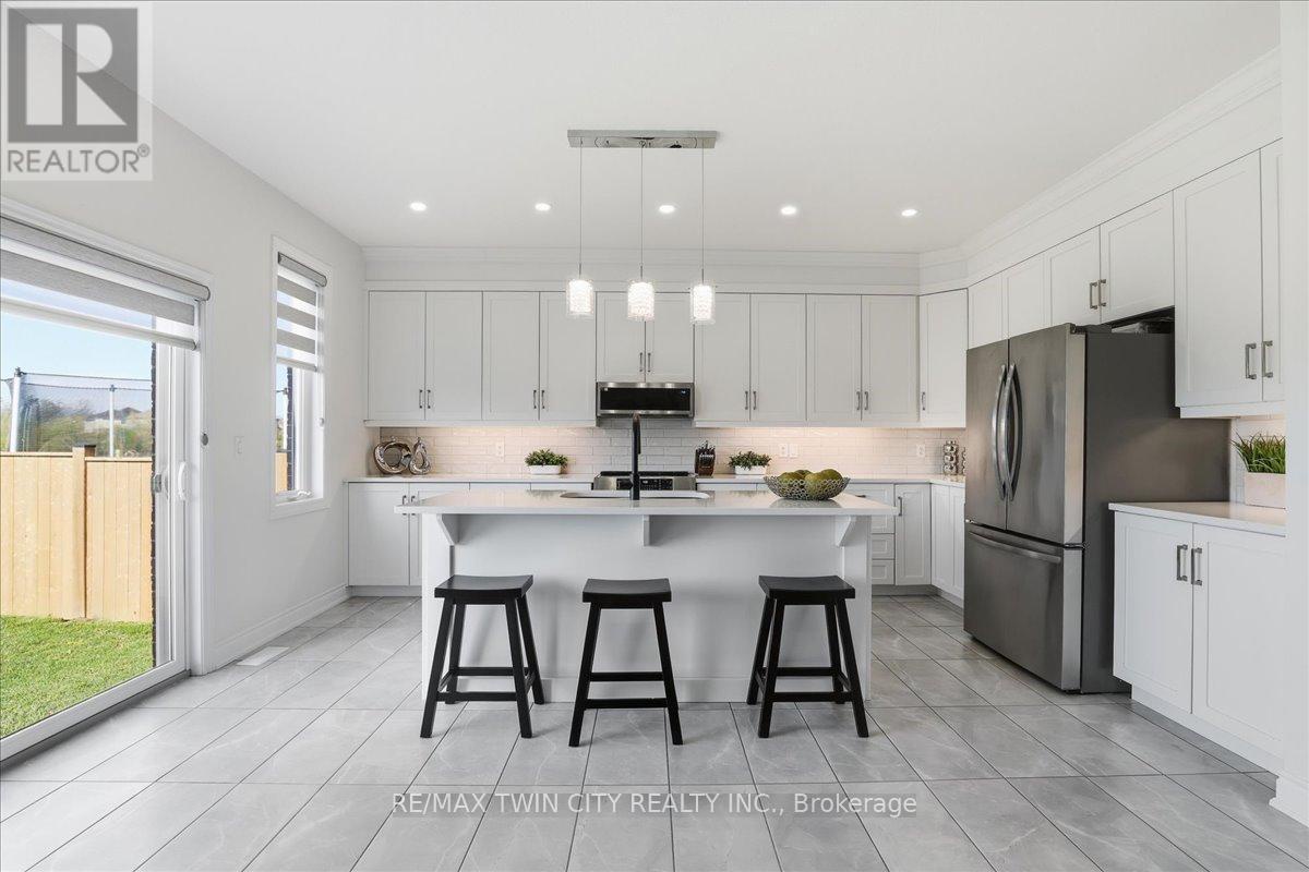 10 Gourlay Farm Lane, North Dumfries, Ontario