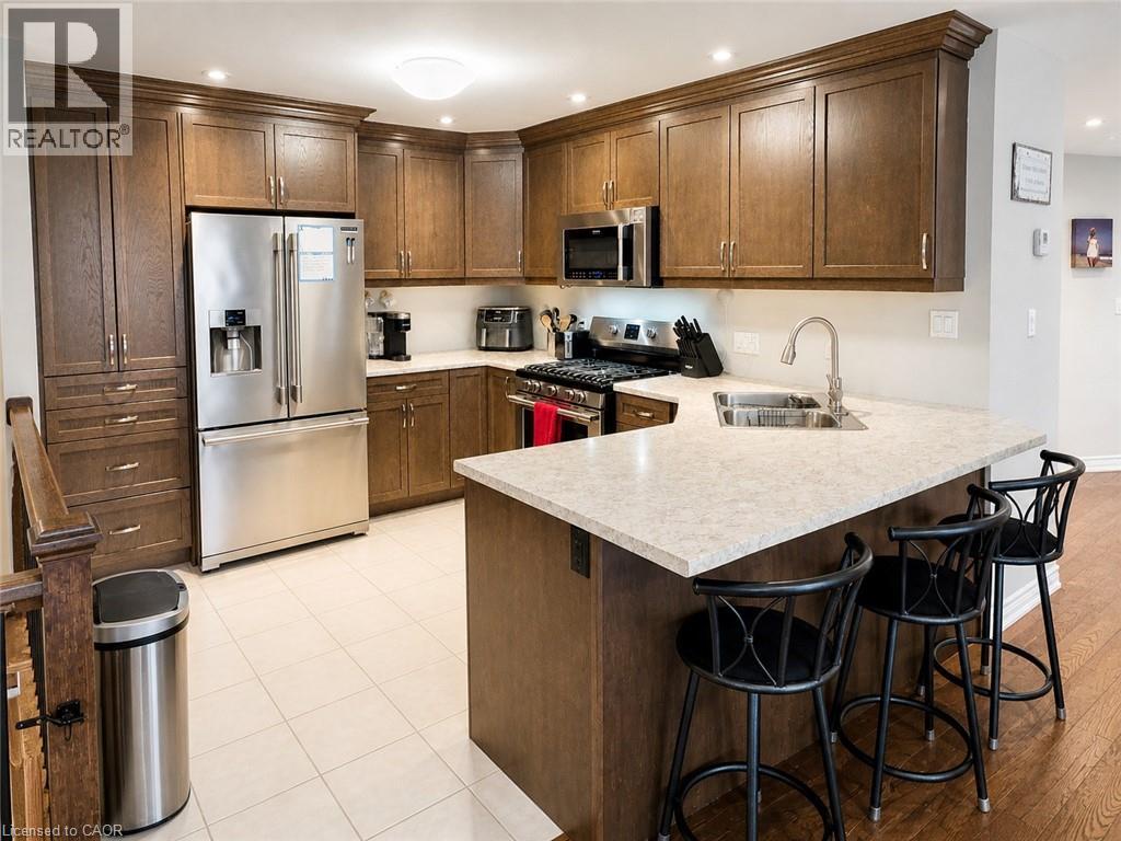 112 Anastasia Boulevard, Smithville, Ontario