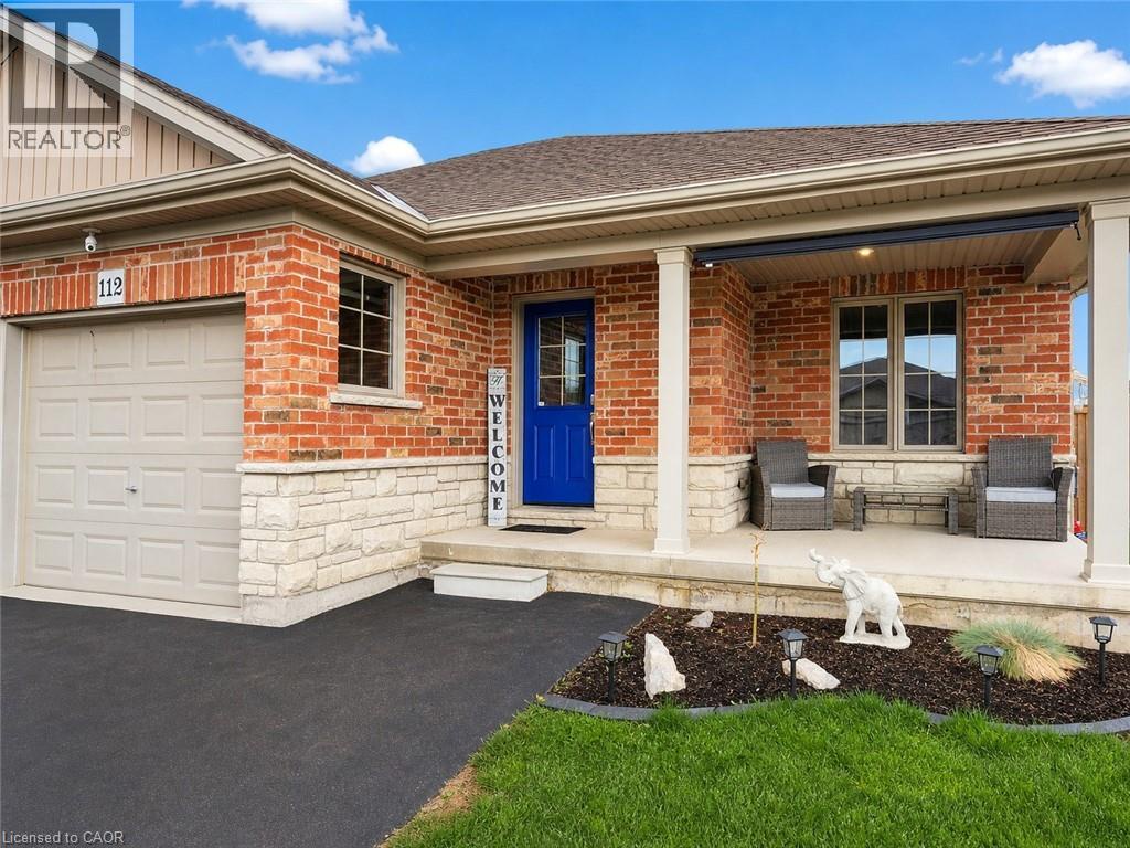 112 Anastasia Boulevard, Smithville, Ontario