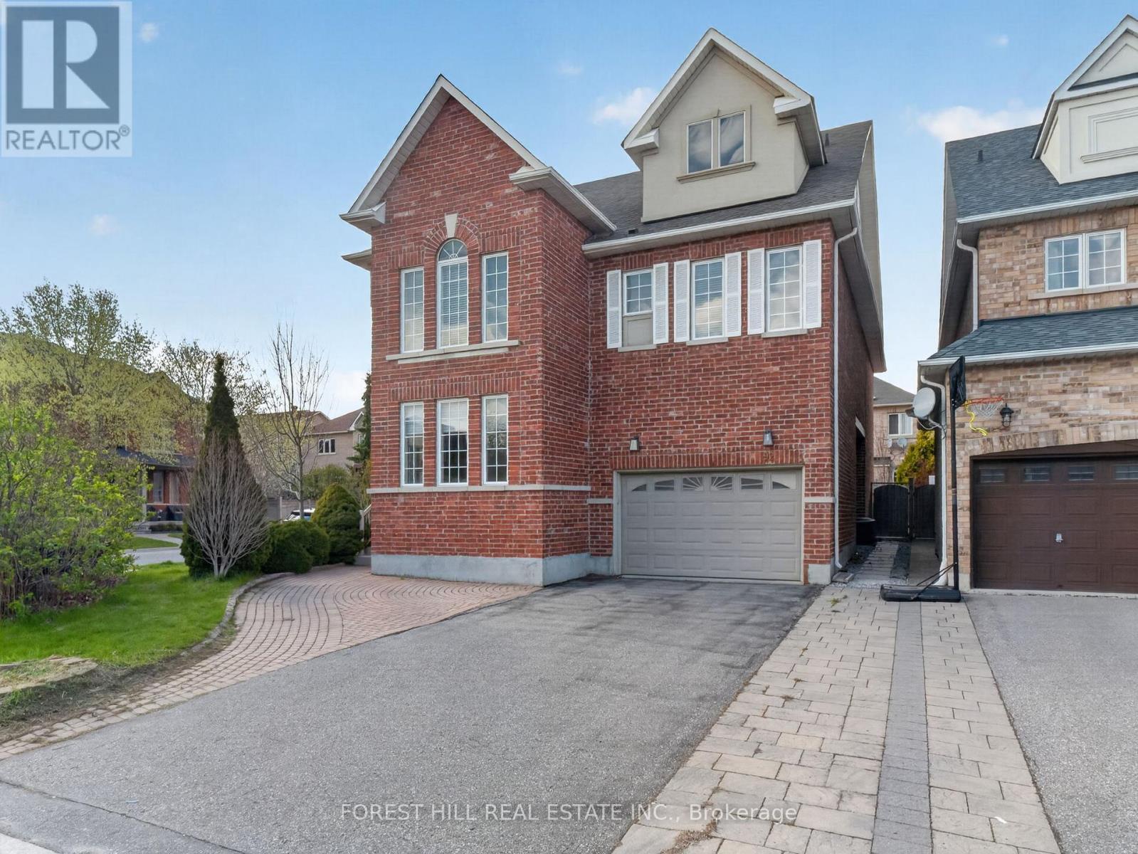 92 Seabreeze Avenue, Vaughan (patterson), Ontario