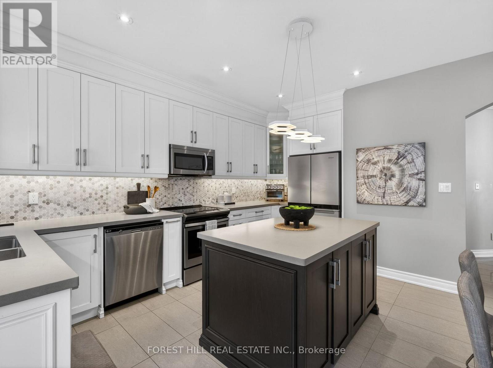 92 Seabreeze Avenue, Vaughan (patterson), Ontario