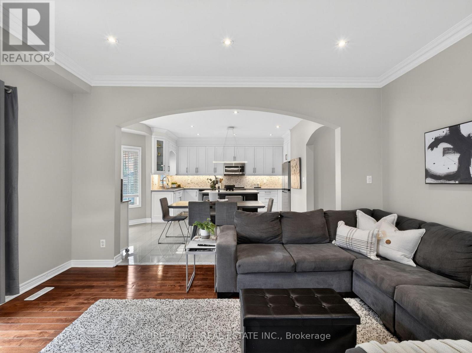 92 Seabreeze Avenue, Vaughan (patterson), Ontario