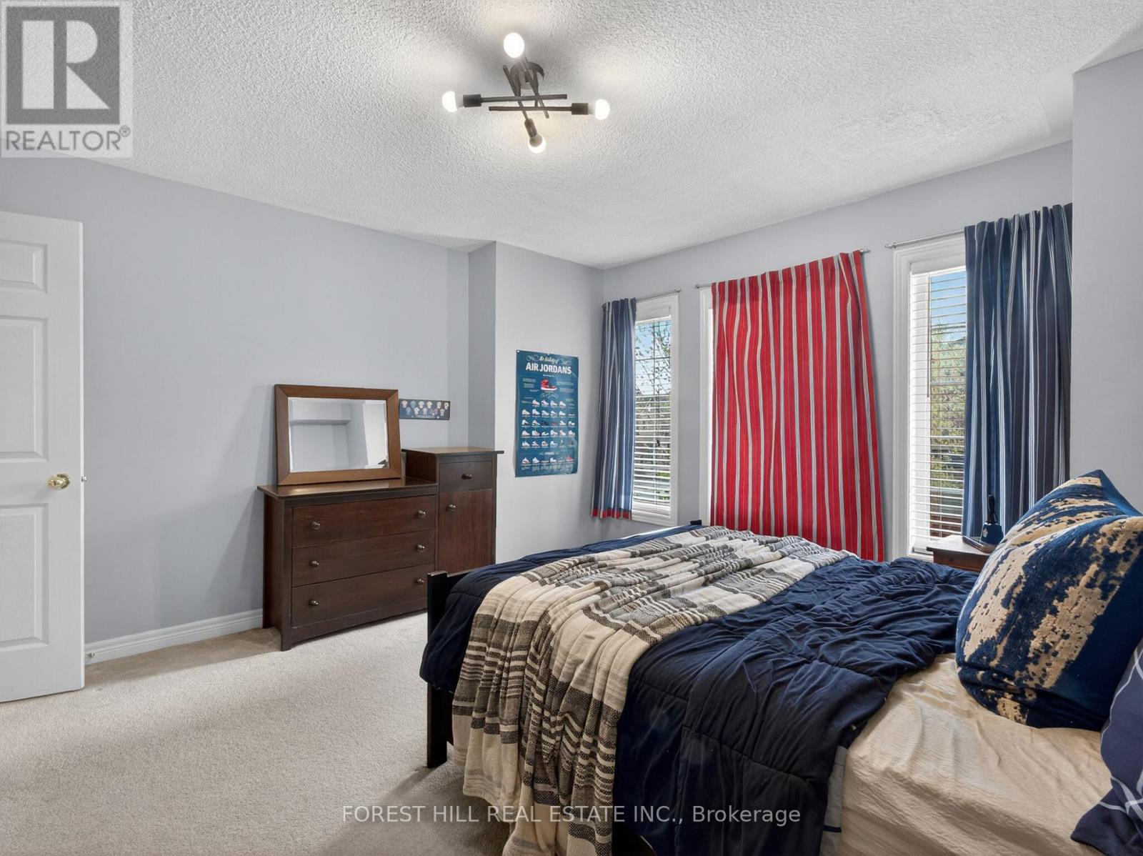 92 Seabreeze Avenue, Vaughan (patterson), Ontario