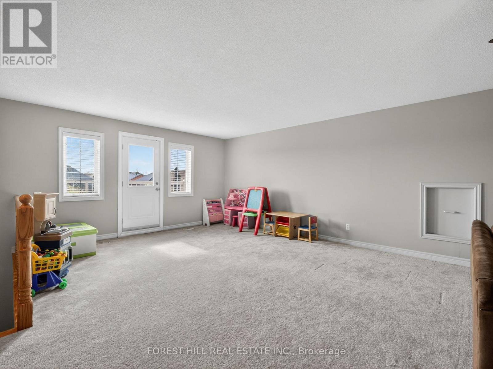 92 Seabreeze Avenue, Vaughan (patterson), Ontario