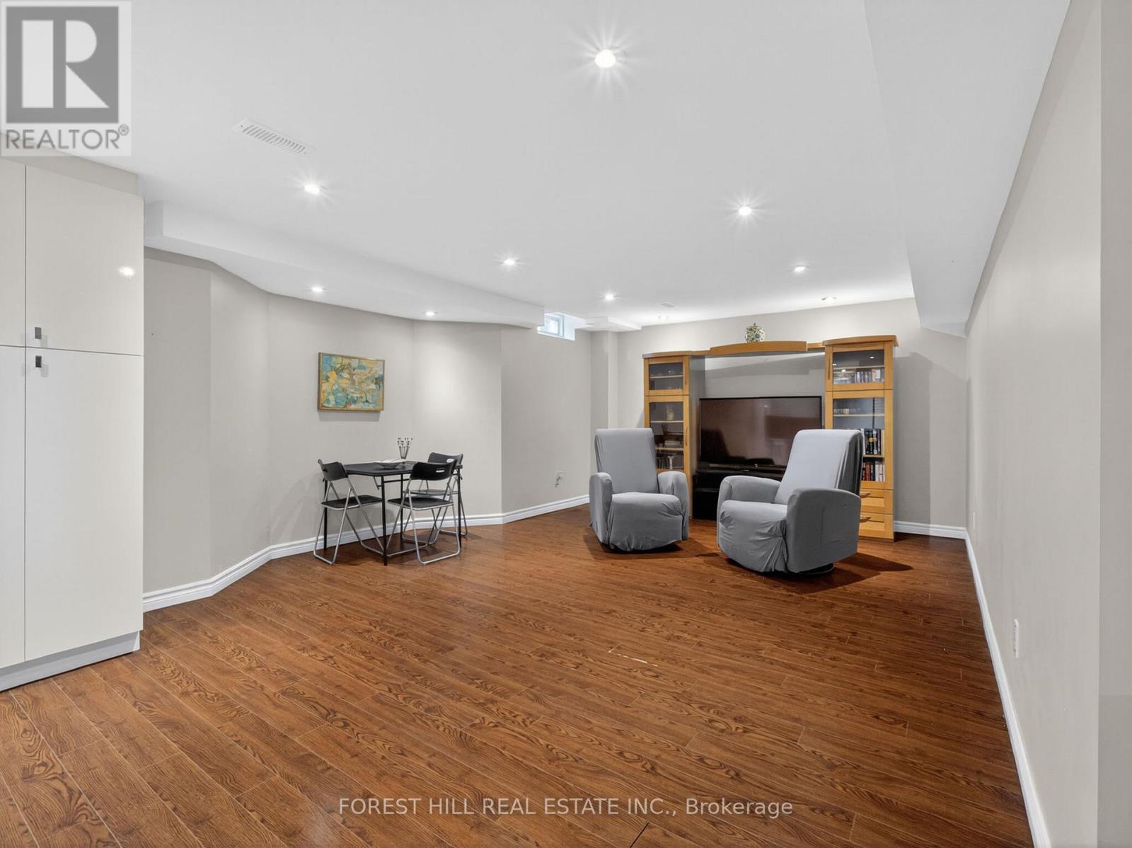 92 Seabreeze Avenue, Vaughan (patterson), Ontario