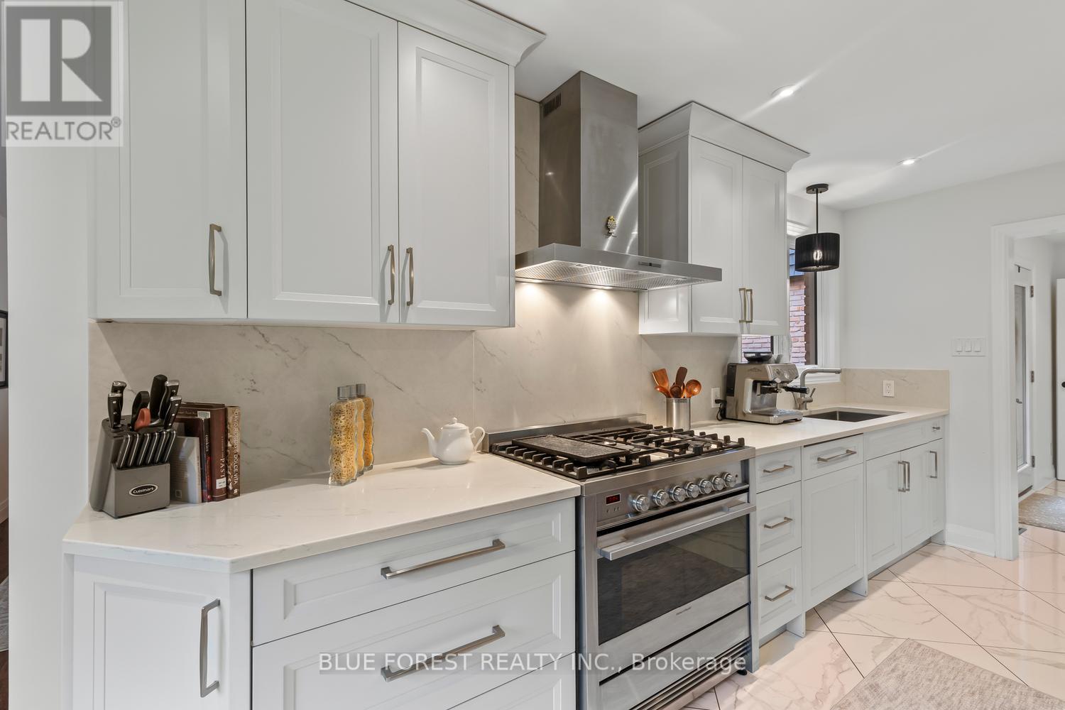 43 Compton Crescent, London South (south R), Ontario