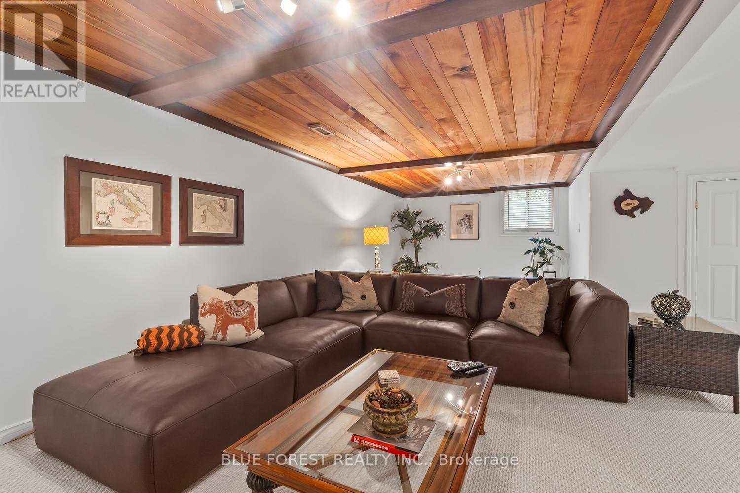 43 Compton Crescent, London South (south R), Ontario