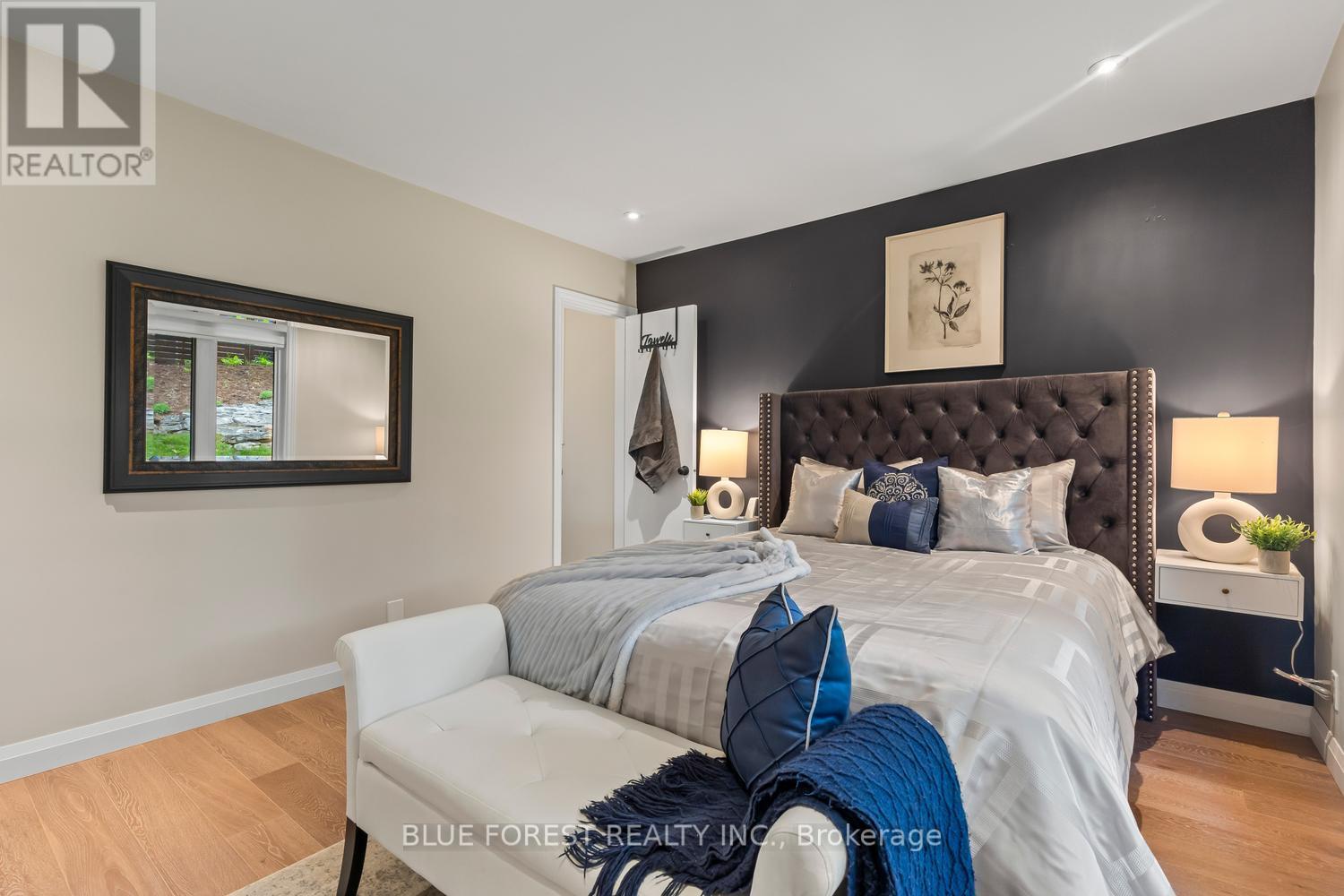43 Compton Crescent, London South (south R), Ontario