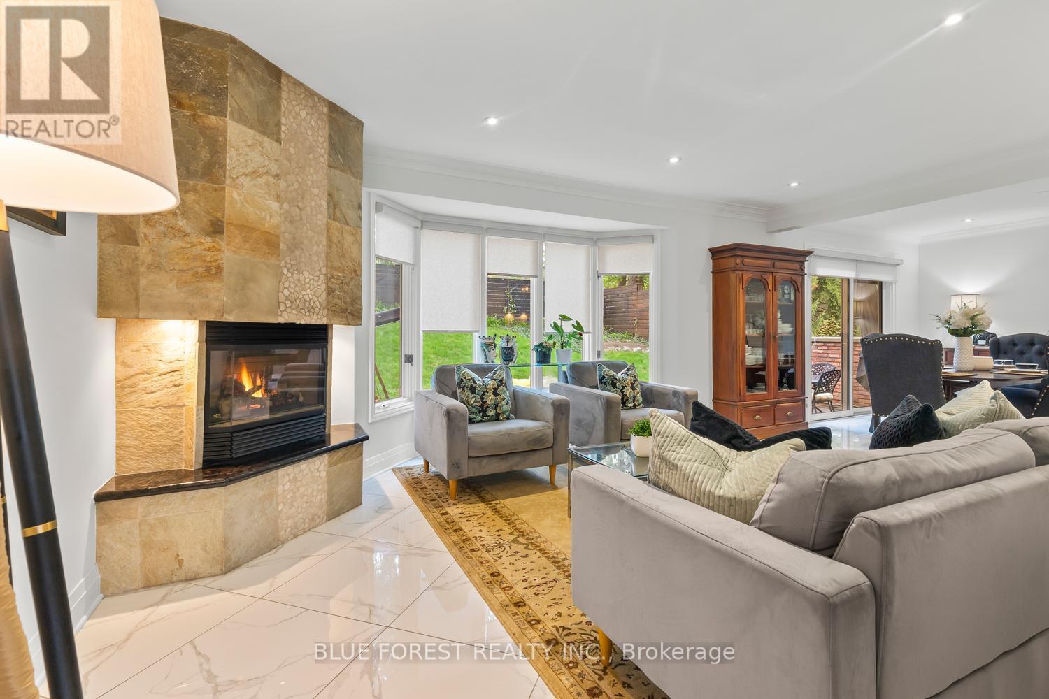43 Compton Crescent, London South (south R), Ontario