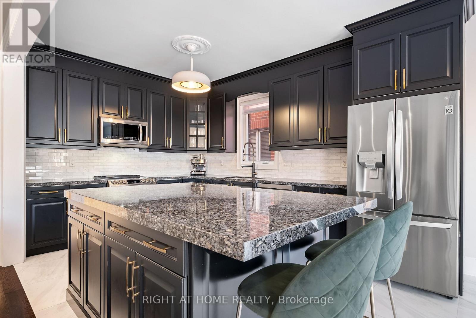 20b Leafield Drive, Toronto (l'amoreaux), Ontario