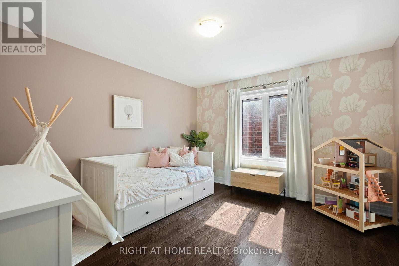 20b Leafield Drive, Toronto (l'amoreaux), Ontario