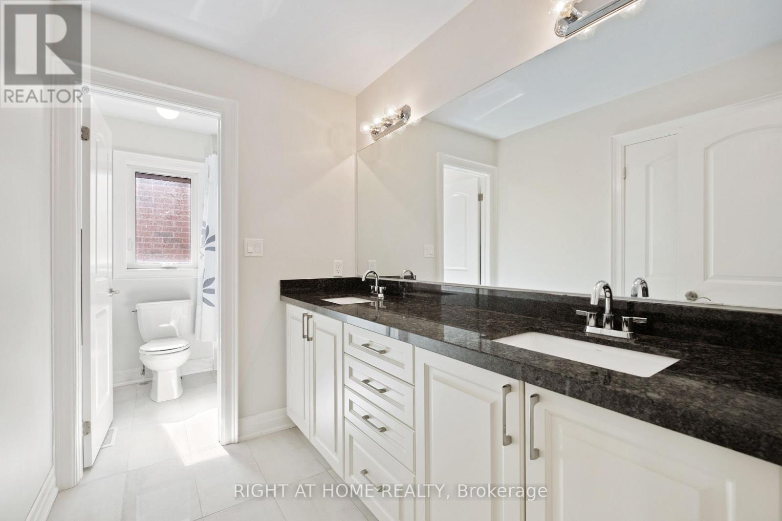 20b Leafield Drive, Toronto (l'amoreaux), Ontario