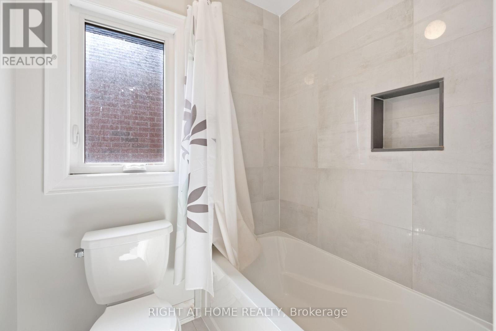 20b Leafield Drive, Toronto (l'amoreaux), Ontario