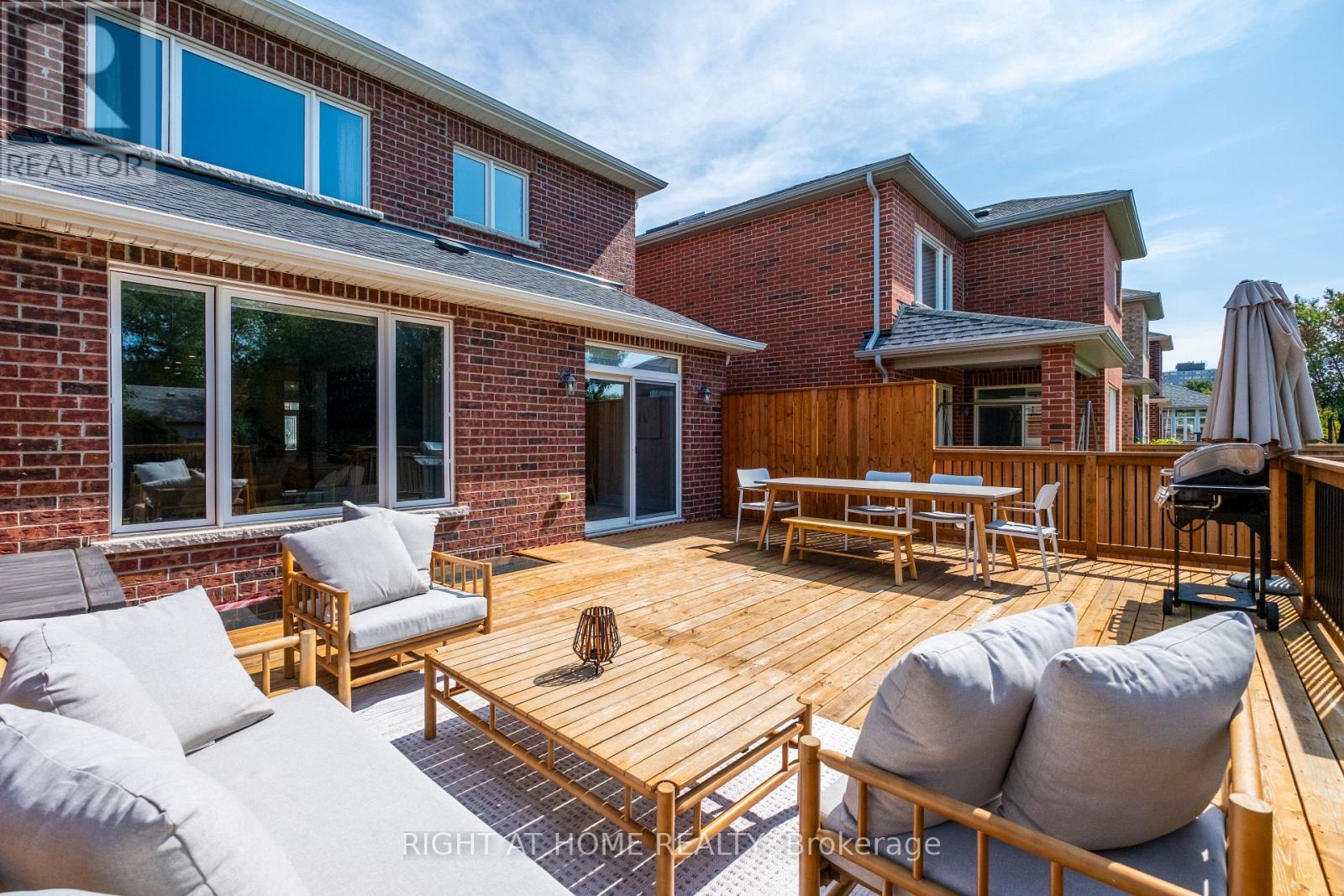 20b Leafield Drive, Toronto (l'amoreaux), Ontario