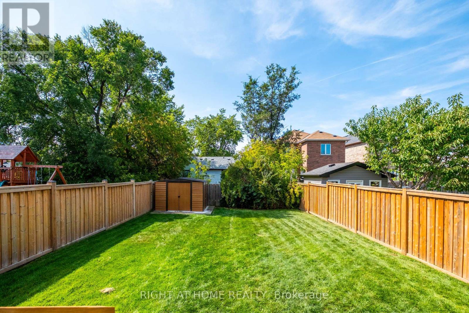 20b Leafield Drive, Toronto (l'amoreaux), Ontario