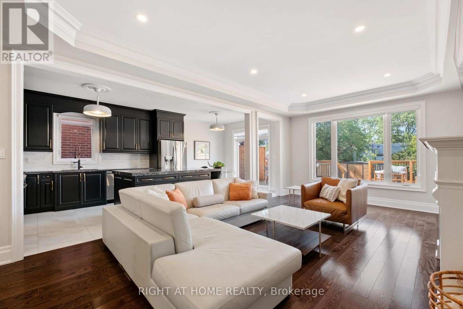 20b Leafield Drive, Toronto (l'amoreaux), Ontario