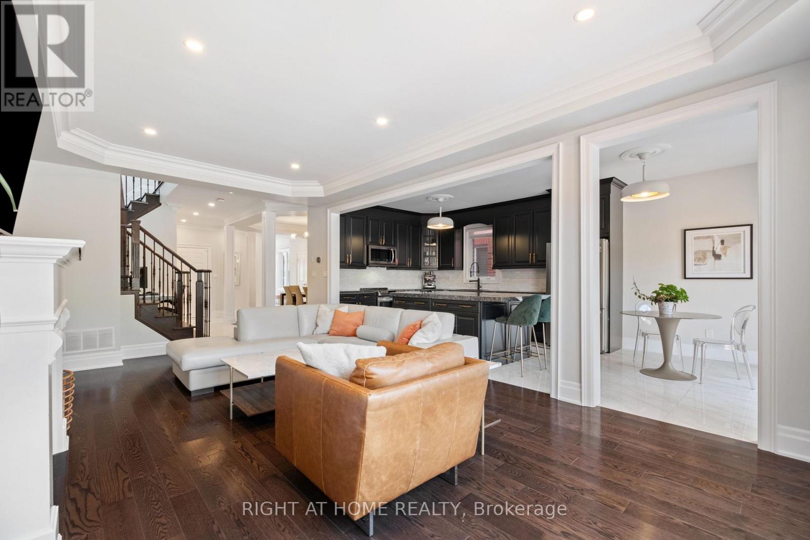 20b Leafield Drive, Toronto (l'amoreaux), Ontario