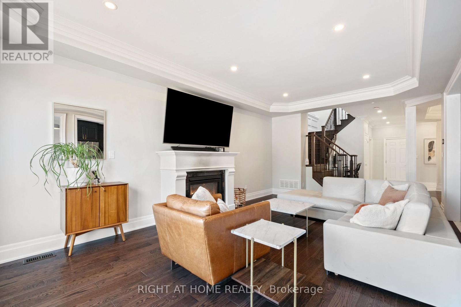 20b Leafield Drive, Toronto (l'amoreaux), Ontario