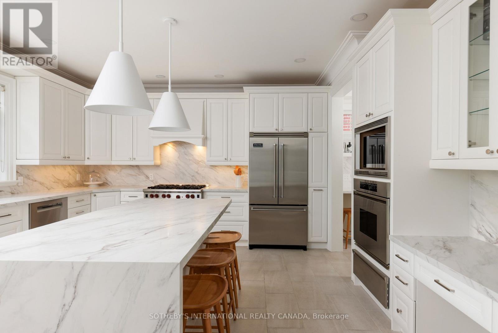 36 Gardenvale Road, Toronto (stonegate-queensway), Ontario