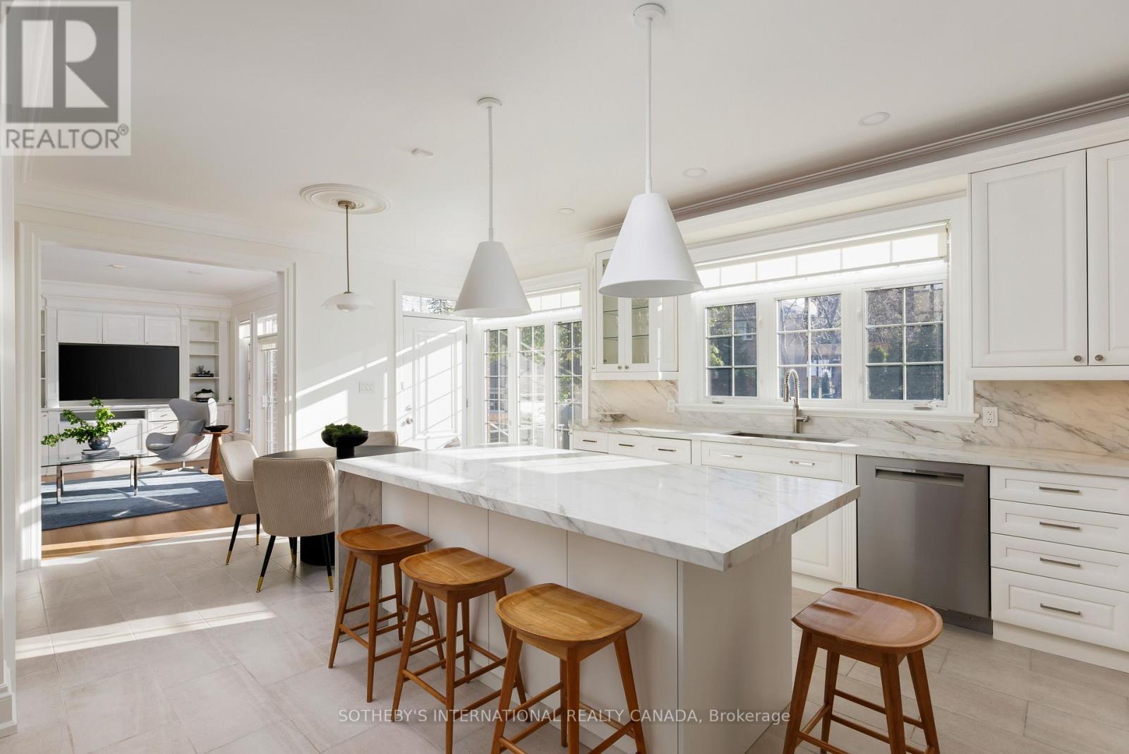 36 Gardenvale Road, Toronto (stonegate-queensway), Ontario
