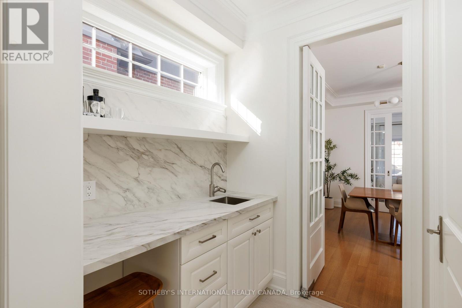 36 Gardenvale Road, Toronto (stonegate-queensway), Ontario