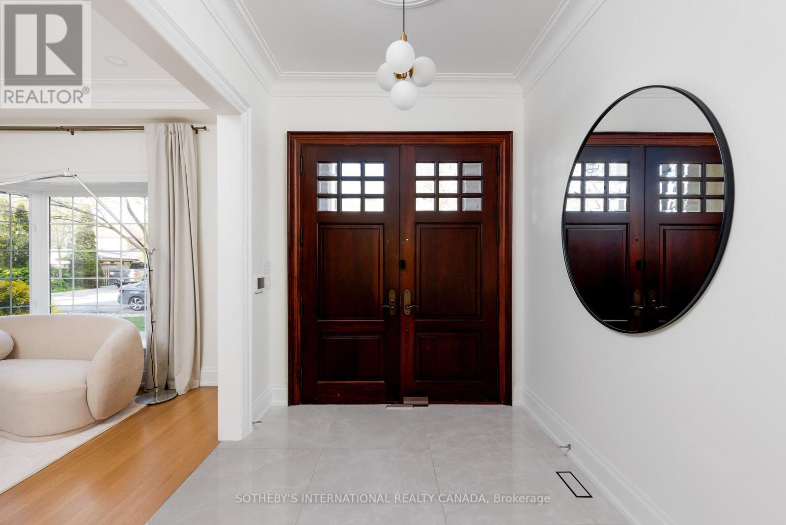36 Gardenvale Road, Toronto (stonegate-queensway), Ontario