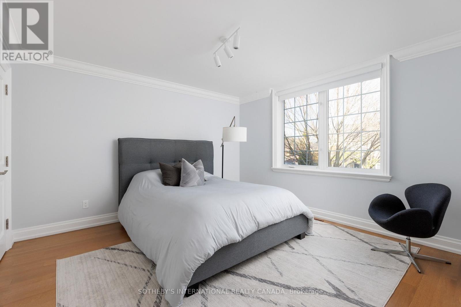 36 Gardenvale Road, Toronto (stonegate-queensway), Ontario