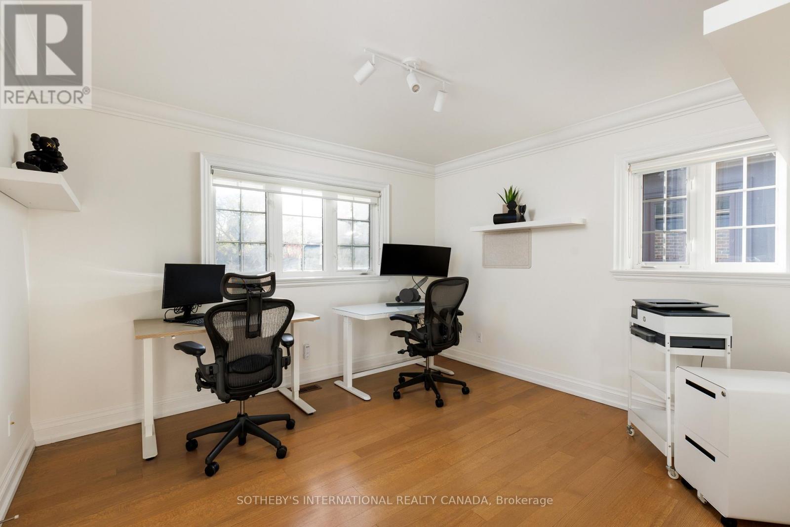 36 Gardenvale Road, Toronto (stonegate-queensway), Ontario