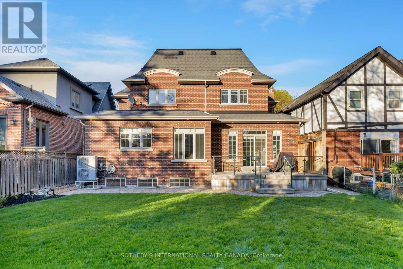 36 Gardenvale Road, Toronto (stonegate-queensway), Ontario