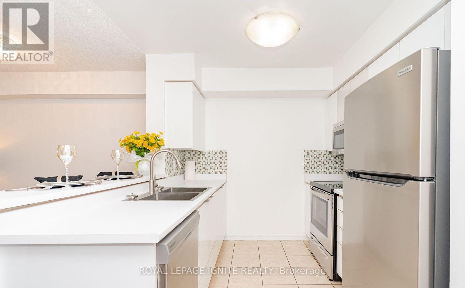 203 - 3650 Kingston Road, Toronto (scarborough Village), Ontario