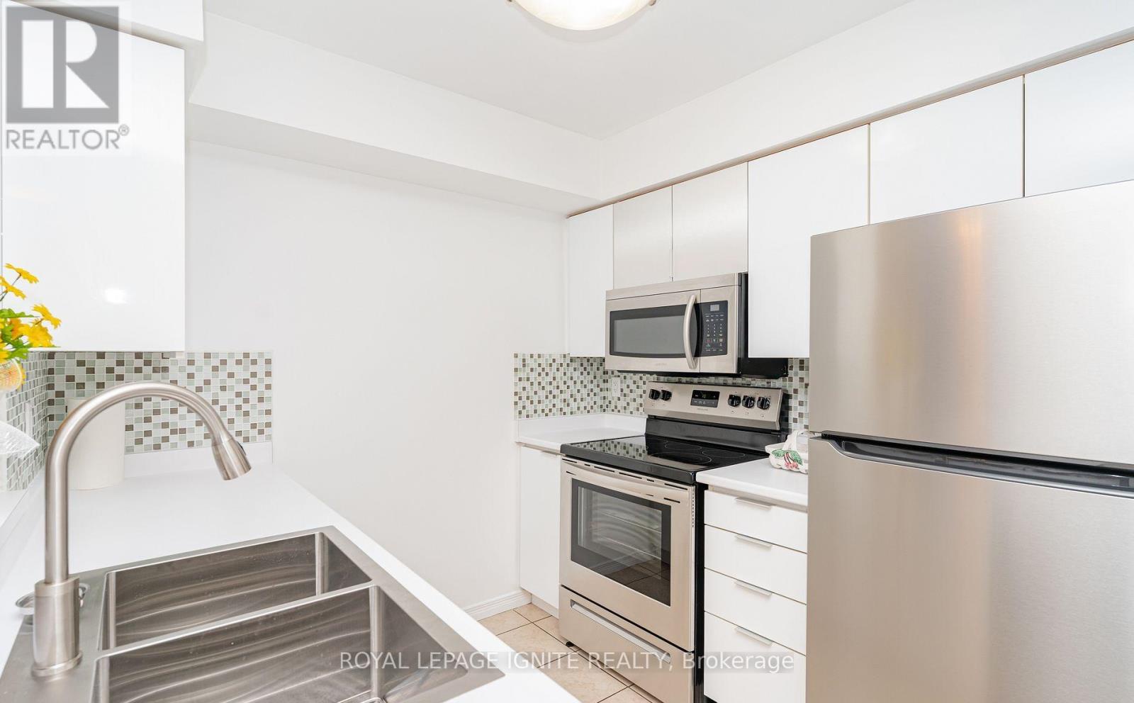 203 - 3650 Kingston Road, Toronto (scarborough Village), Ontario