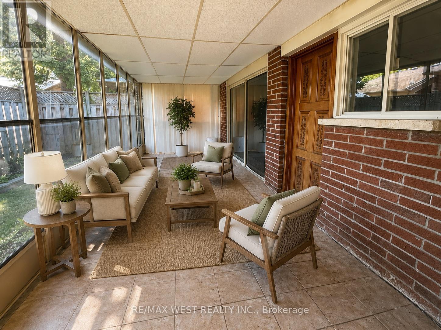 2 Lisburn Crescent, Toronto (don Valley Village), Ontario