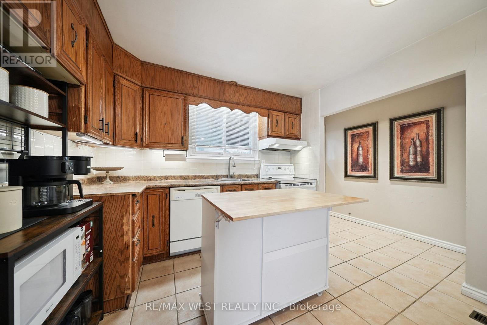 2 Lisburn Crescent, Toronto (don Valley Village), Ontario