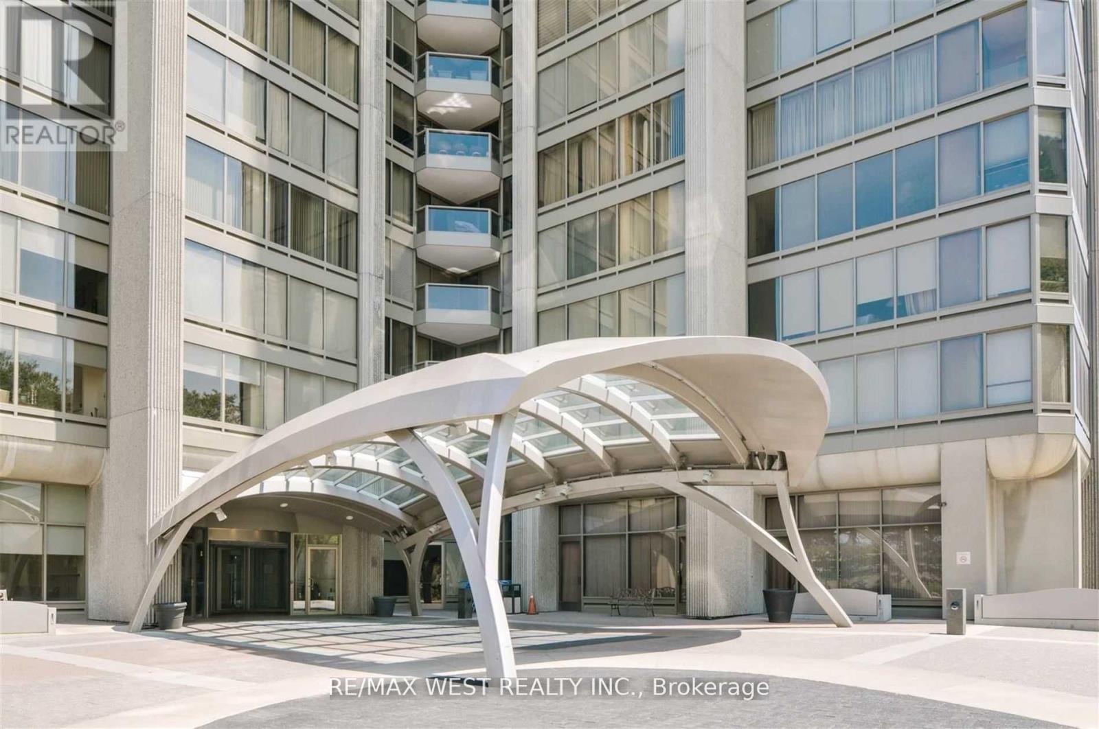 807 - 2045 Lake Shore Boulevard W, Toronto (mimico), Ontario