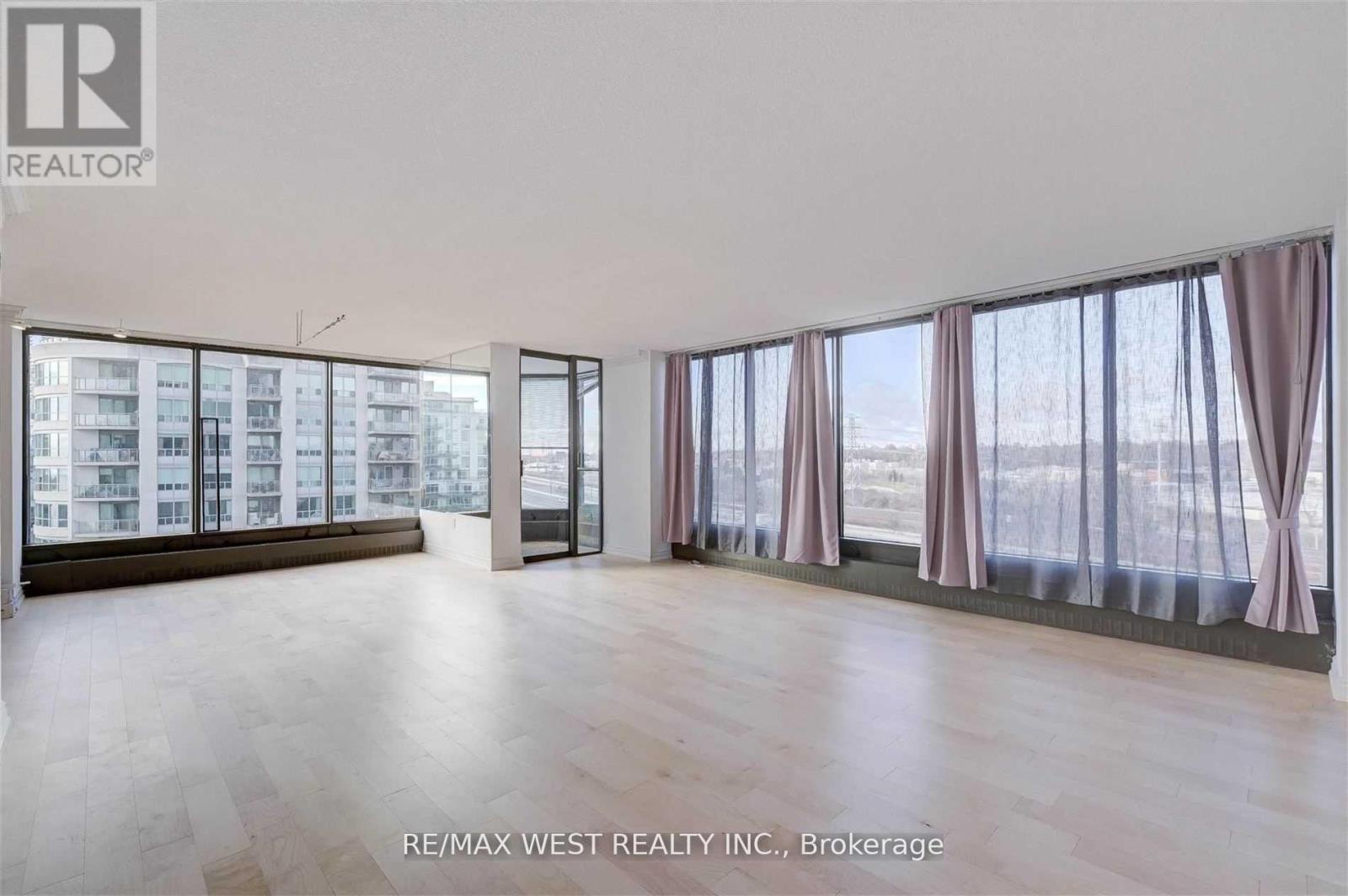 807 - 2045 Lake Shore Boulevard W, Toronto (mimico), Ontario