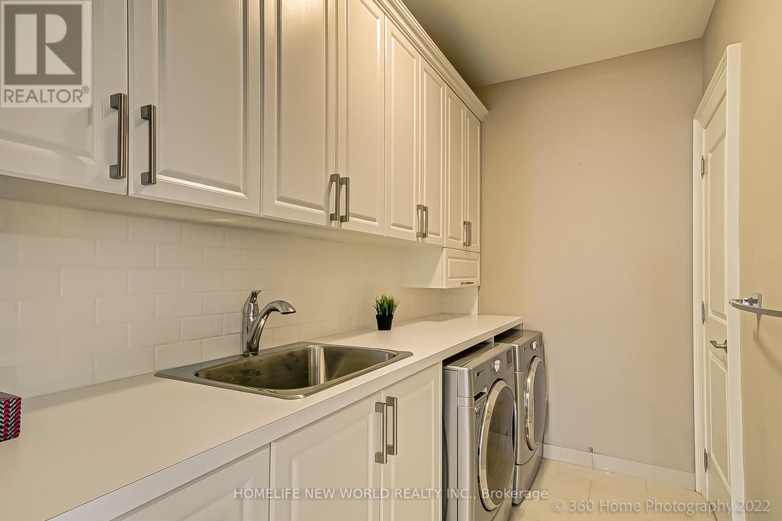 29 Threadneedle Crescent, Toronto (hillcrest Village), Ontario