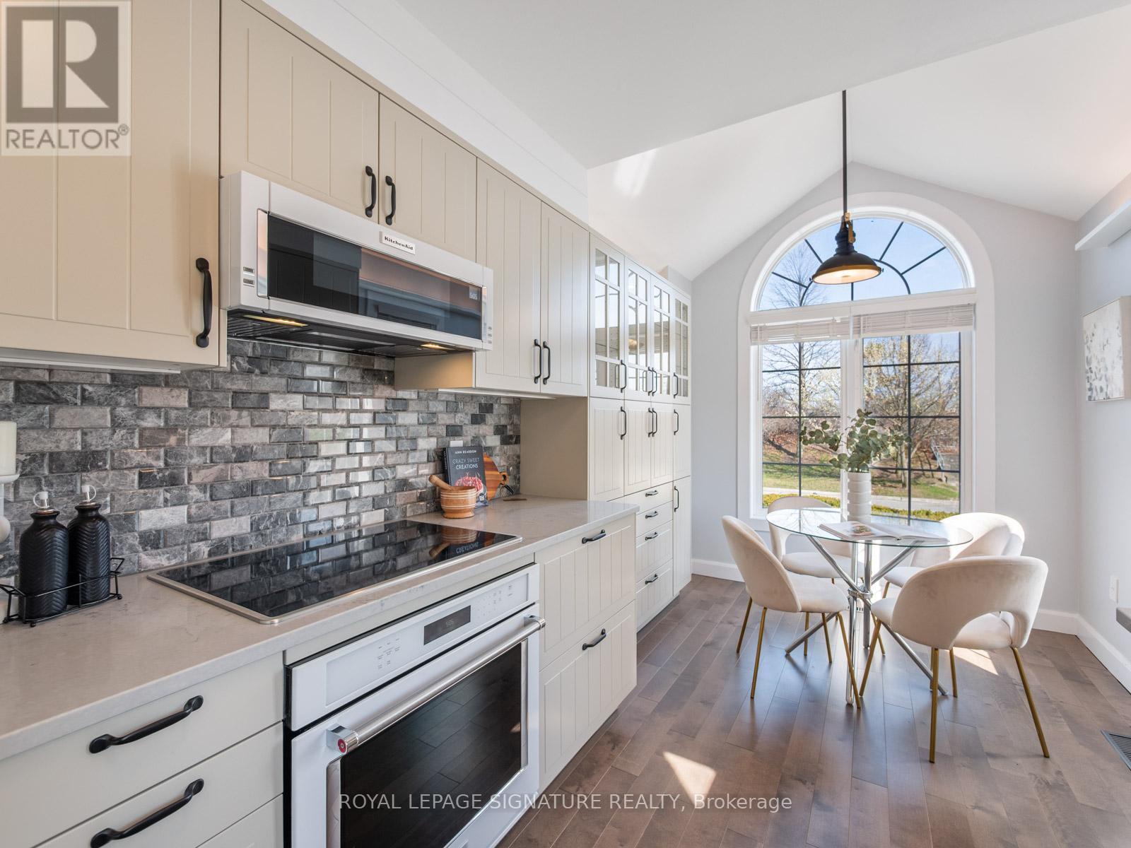 52 Lakeridge Drive, Toronto (centennial Scarborough), Ontario