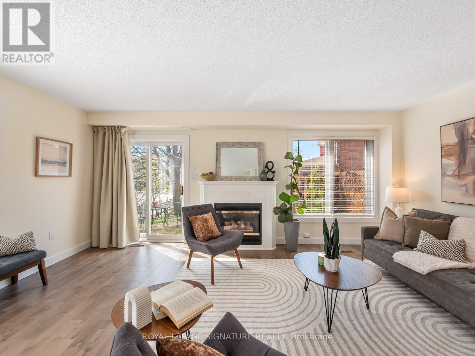 52 Lakeridge Drive, Toronto (centennial Scarborough), Ontario