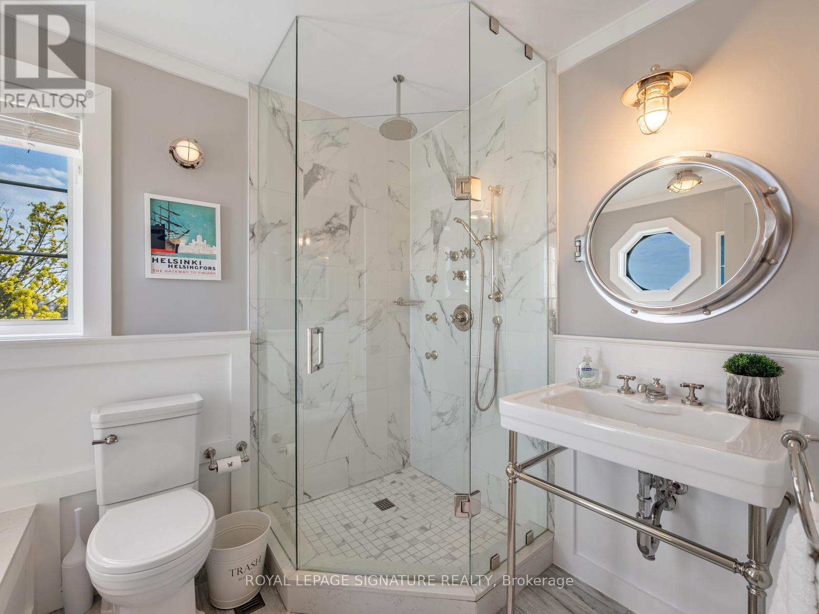 52 Lakeridge Drive, Toronto (centennial Scarborough), Ontario