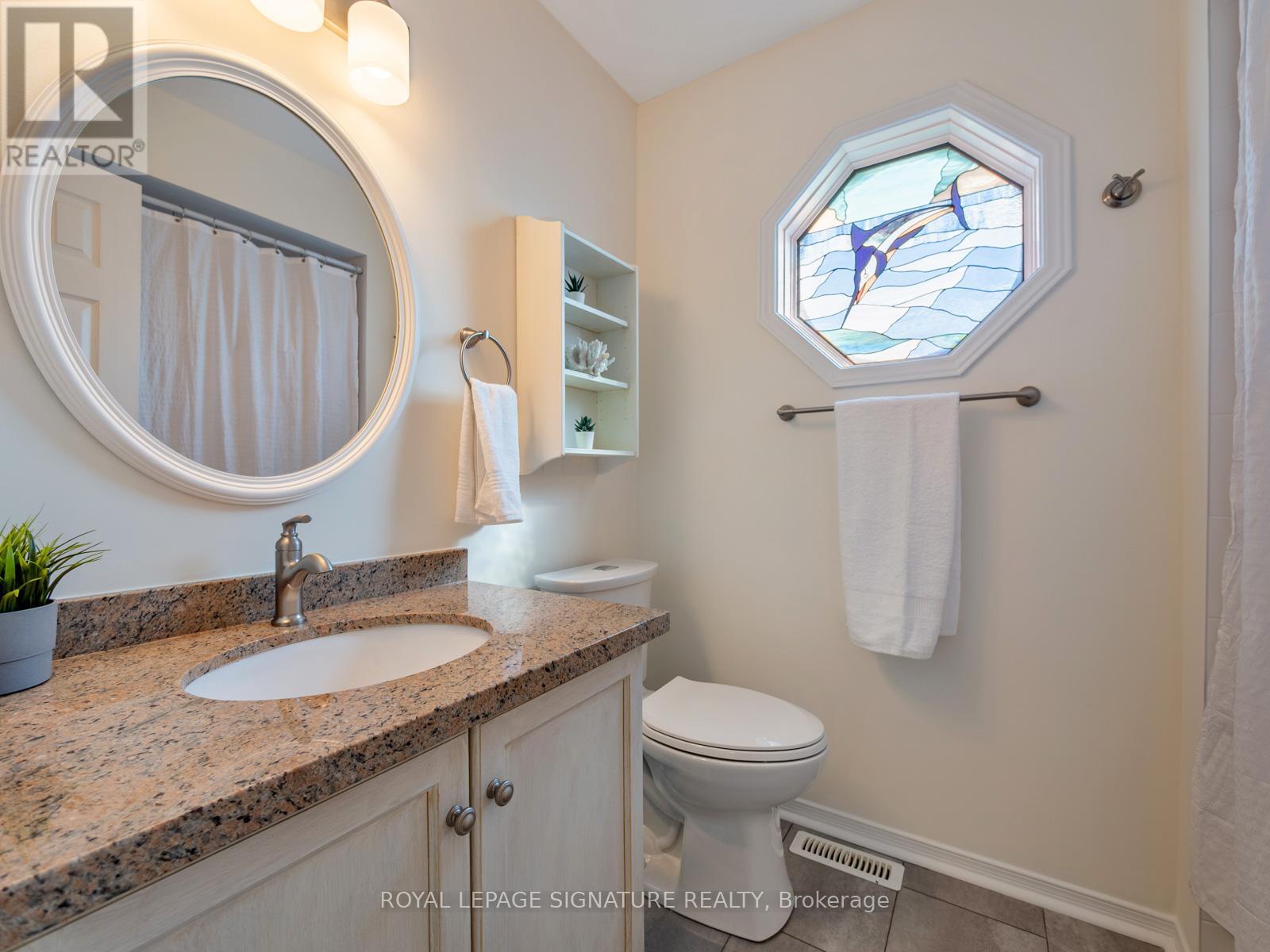 52 Lakeridge Drive, Toronto (centennial Scarborough), Ontario