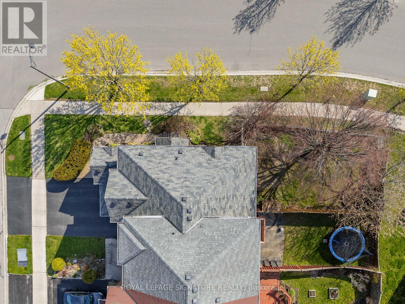 52 Lakeridge Drive, Toronto (centennial Scarborough), Ontario