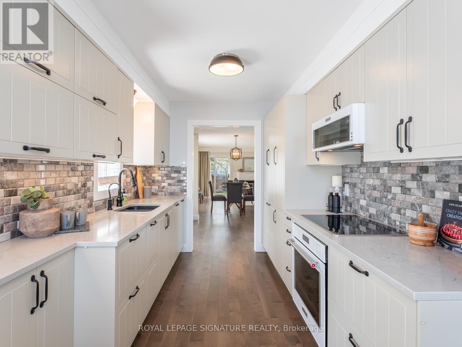 52 Lakeridge Drive, Toronto (centennial Scarborough), Ontario