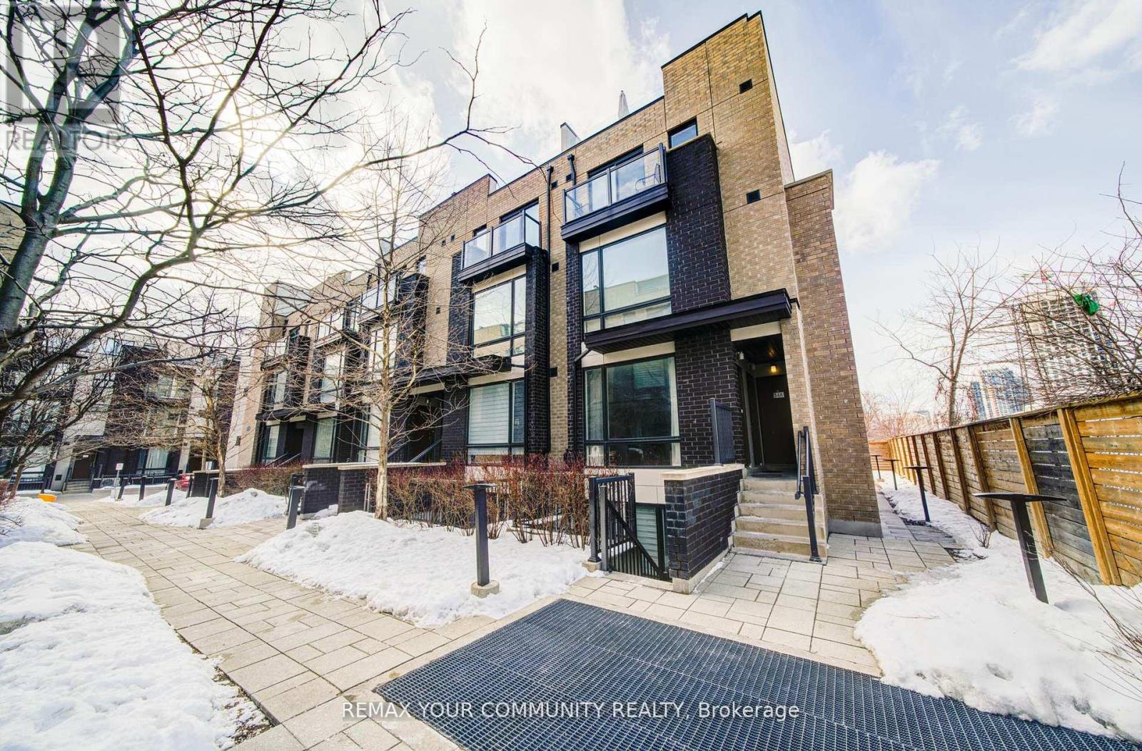 146 - 34 Fieldway Road, Toronto (islington-city Centre West), Ontario