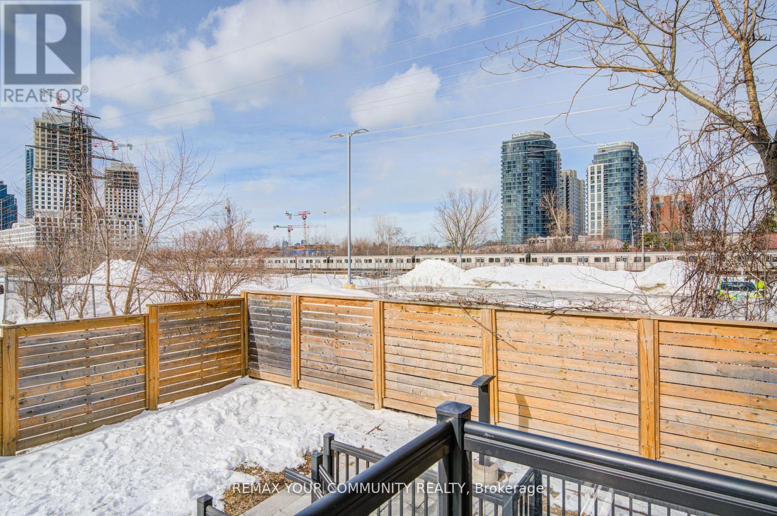 146 - 34 Fieldway Road, Toronto (islington-city Centre West), Ontario