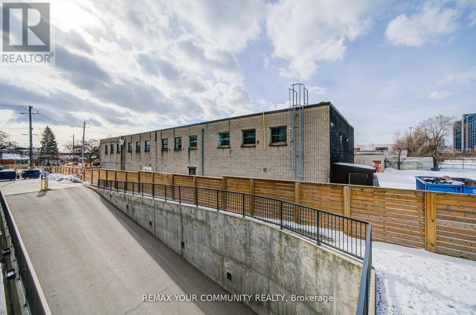 146 - 34 Fieldway Road, Toronto (islington-city Centre West), Ontario