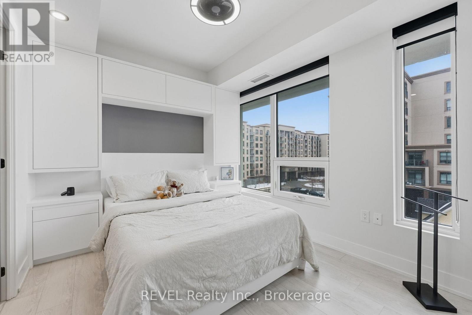 405 - 2450 Old Bronte Road, Oakville (wm Westmount), Ontario