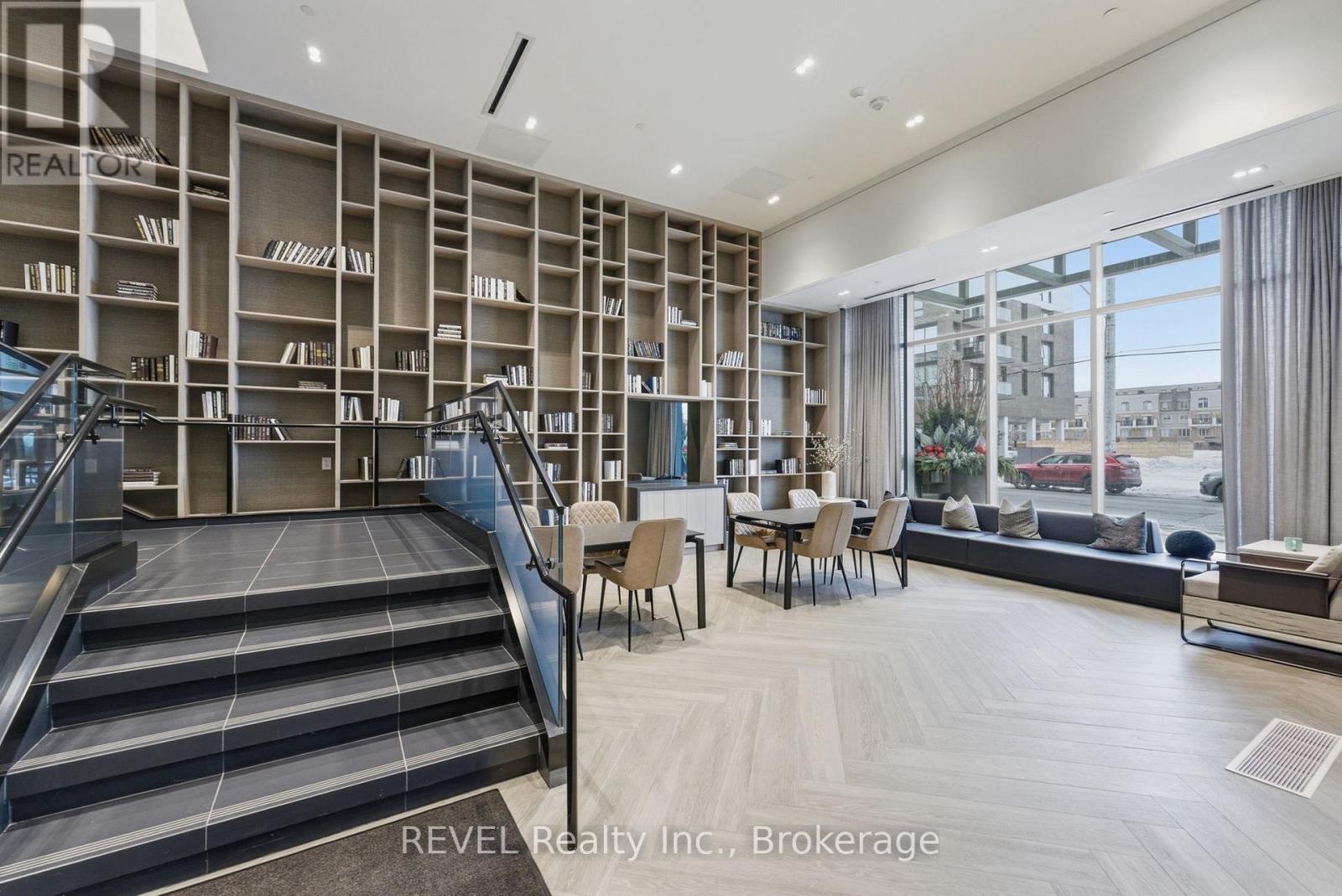 405 - 2450 Old Bronte Road, Oakville (wm Westmount), Ontario