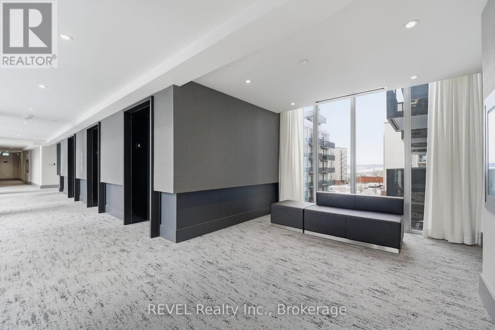 405 - 2450 Old Bronte Road, Oakville (wm Westmount), Ontario