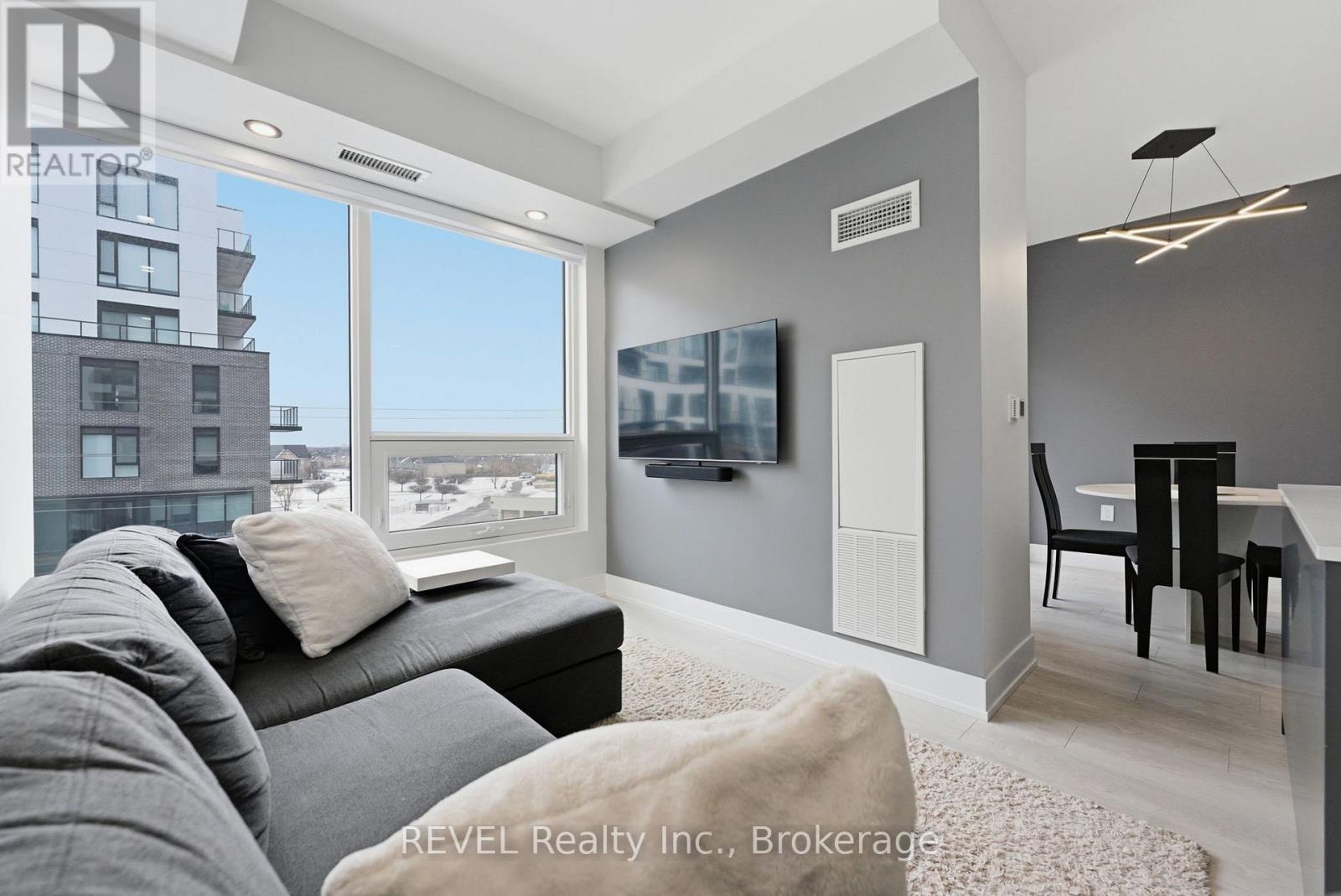 405 - 2450 Old Bronte Road, Oakville (wm Westmount), Ontario