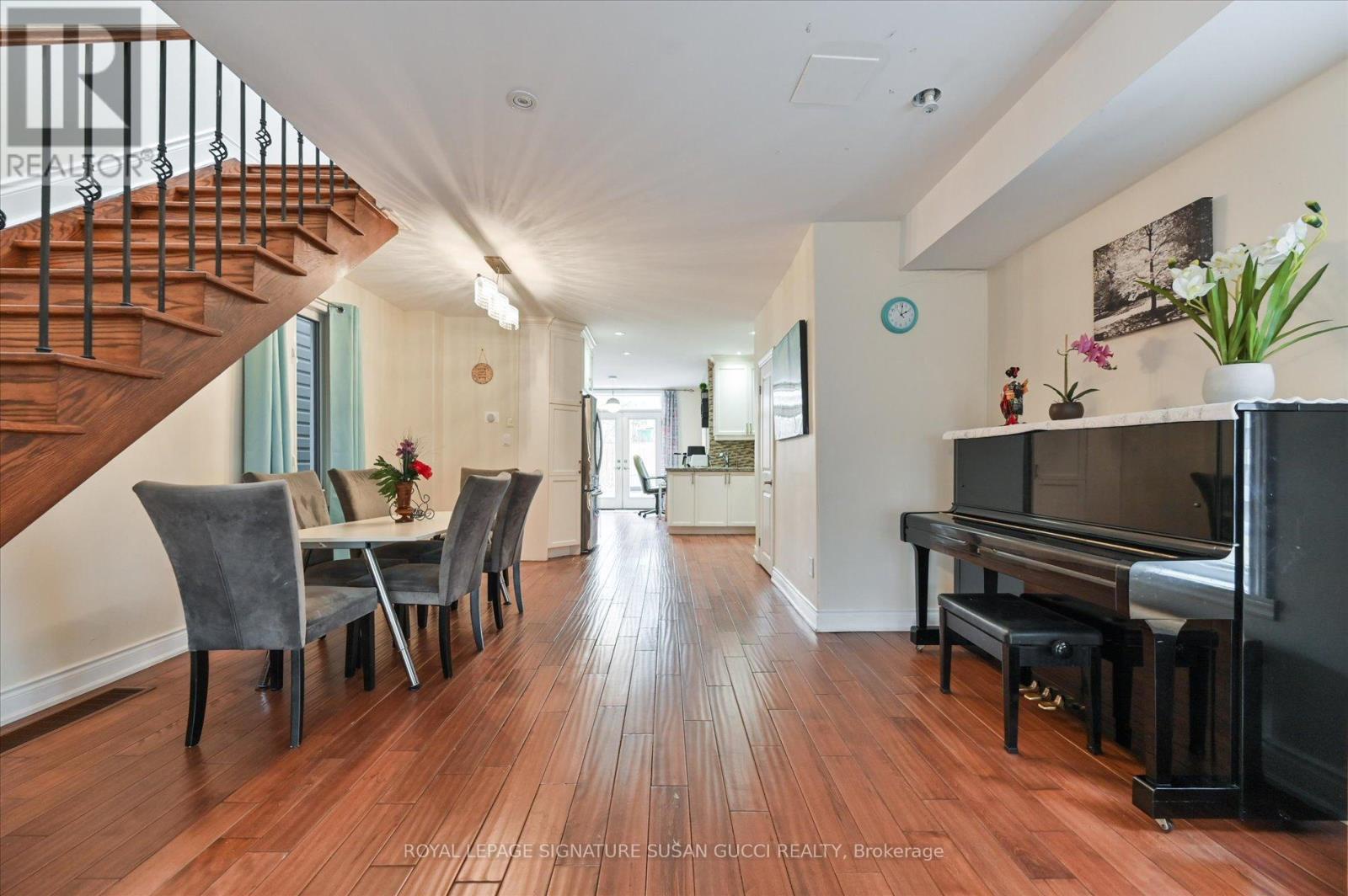 838 Sammon Avenue, Toronto (danforth Village-east York), Ontario